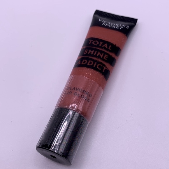 Victoria’s Secret Total Shine Addict in Juicy Ruby - Picture 6 of 6